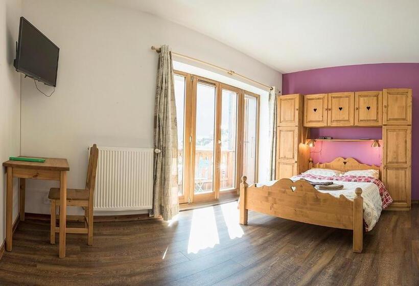 غرفة قياسية مزوَّدة بشُرفة, Les Chemins Du Léman