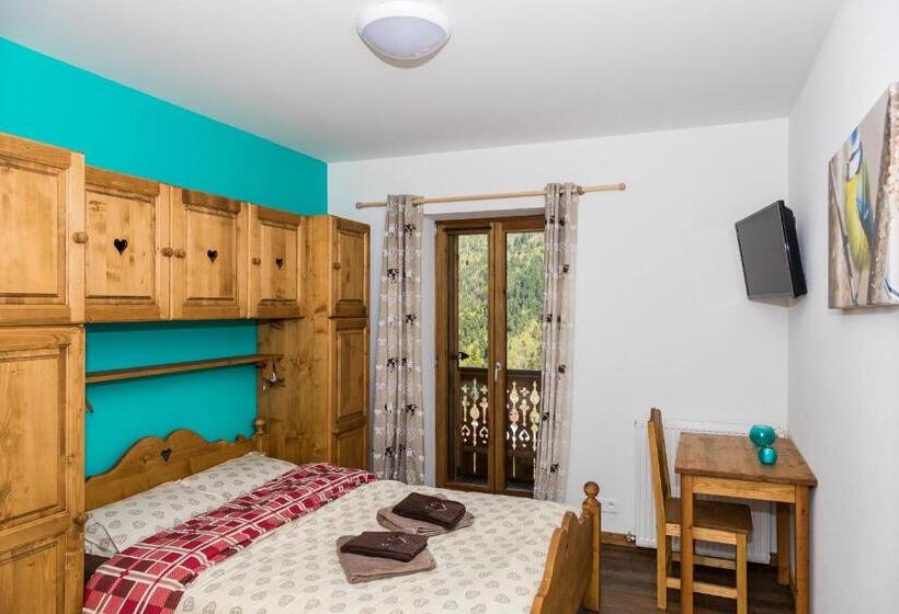 غرفة قياسية مزوَّدة بشُرفة, Les Chemins Du Léman