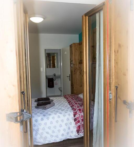 غرفة قياسية مزوَّدة بشُرفة, Les Chemins Du Léman