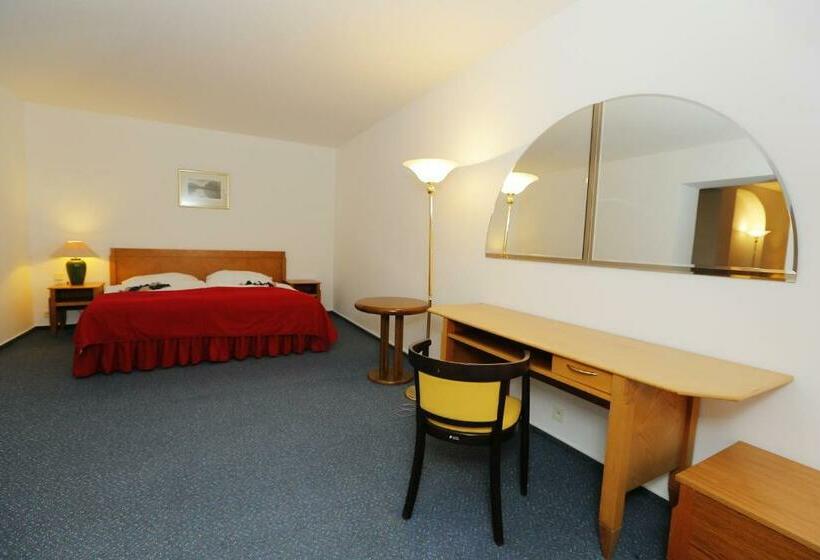 סוויטת ג'וניור משפחתית, Magnolia