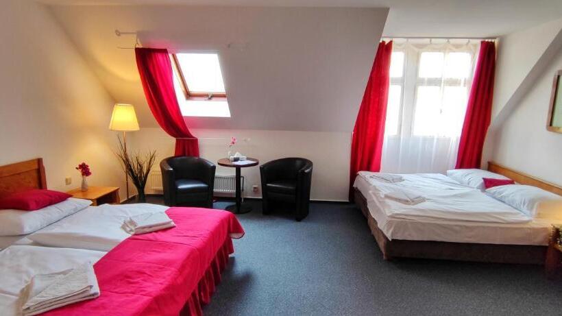 חדר סטנדרט לארבעה, Magnolia