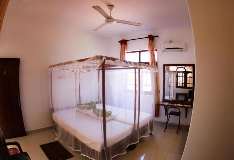 غرفة ديلوكس, Angel Inn Guest House