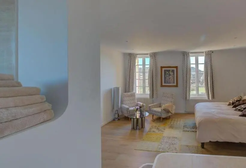 キングサイズベッドのデラックススイート, Chateau Du Palanquey & Spa