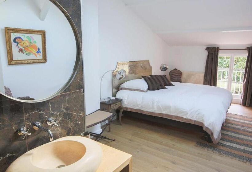 带大床的豪华间, Chateau Du Palanquey & Spa