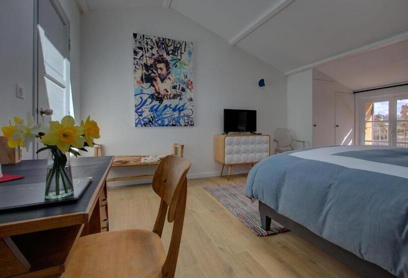 带大床的高级房间, Chateau Du Palanquey & Spa