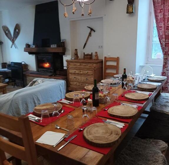 جناح عائلي, Le Domaine Des 3 Marmottes Chambres D Hôtes