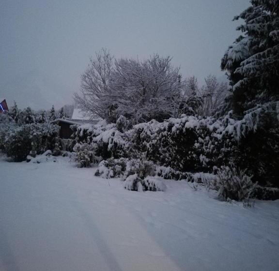 غرفة عائلية مطلّة علي الجبل, Le Domaine Des 3 Marmottes Chambres D Hôtes