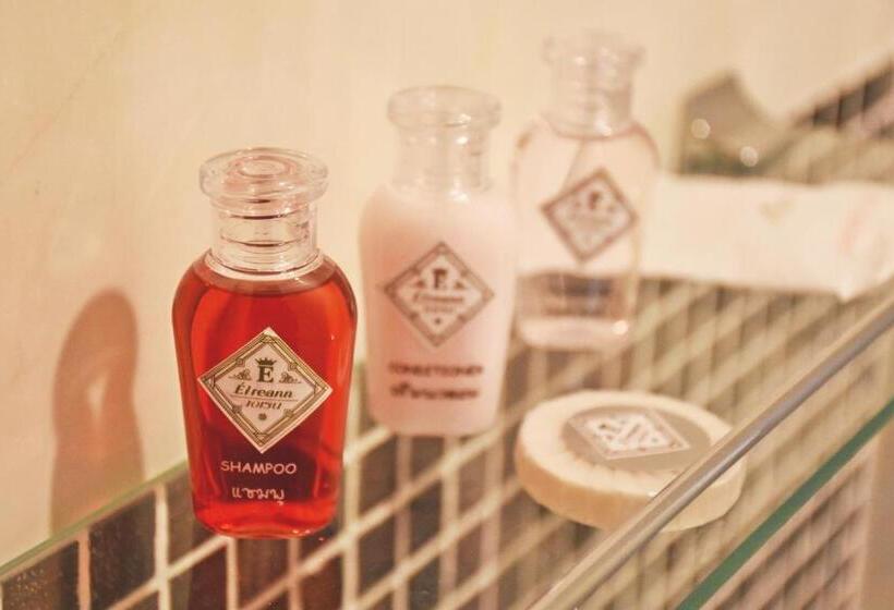 חדר סופריור, Eireann Boutique