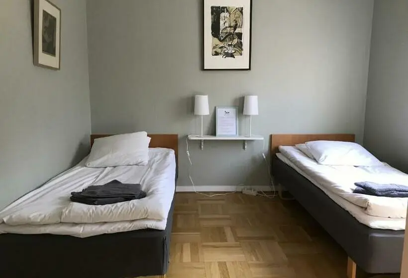 浴室共有のエコノミールーム, Hellidens Slott