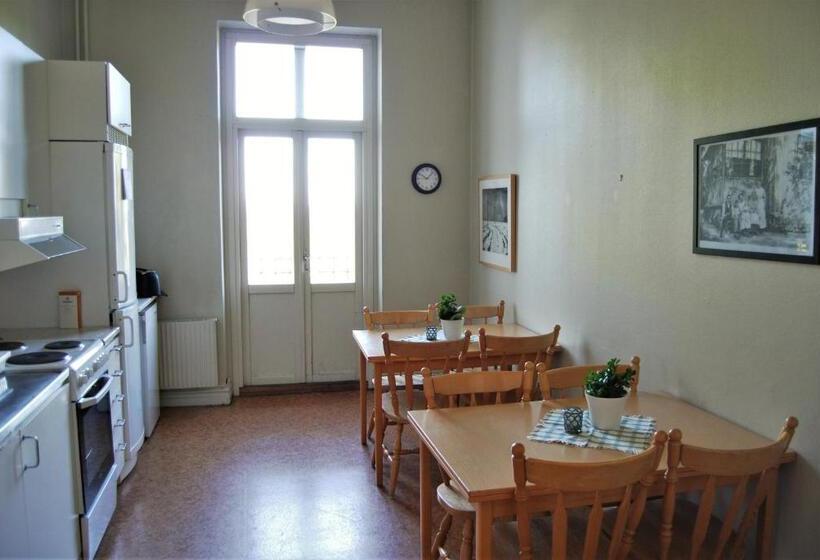 Трехместный Номер Стандарт Совместная Ванная, Hellidens Slott