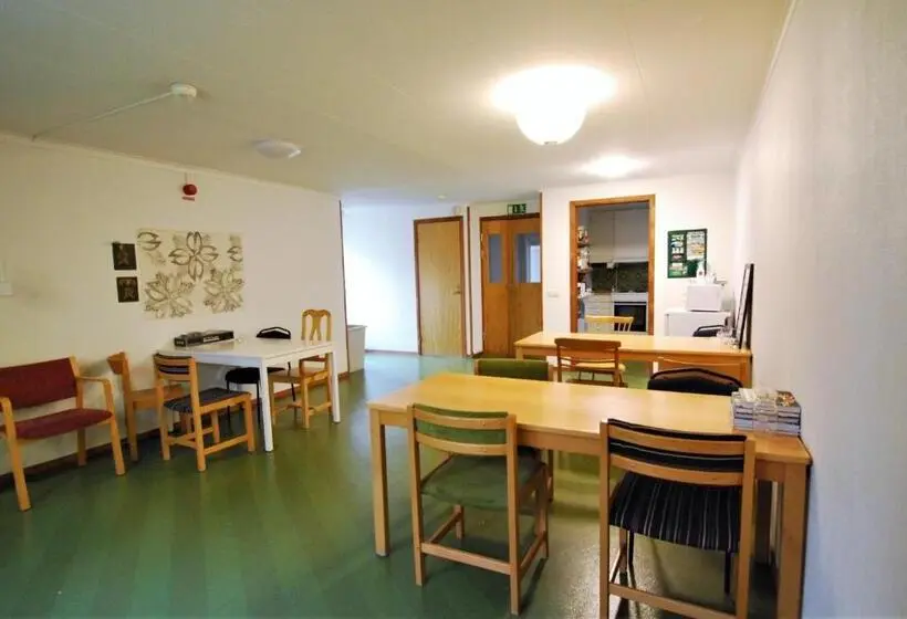 スタンダード4人部屋, Hellidens Slott