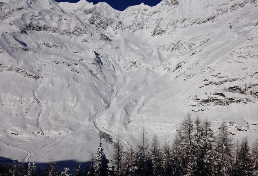 ファミリールーム, Restaurant Rosmarie