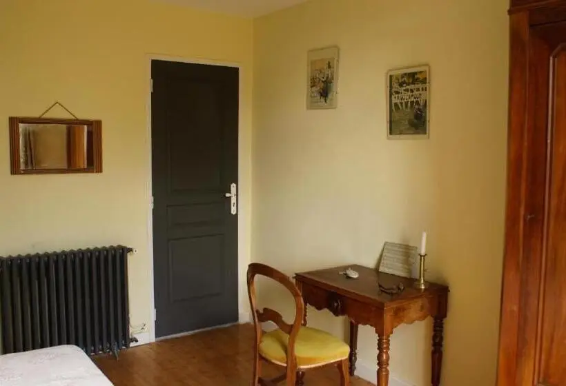 ガーデンビュースタンダードルーム, Chambres D Hotes La Hourqueyre