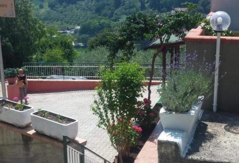 컴포트 트리플 룸, B&b Santa Lucia