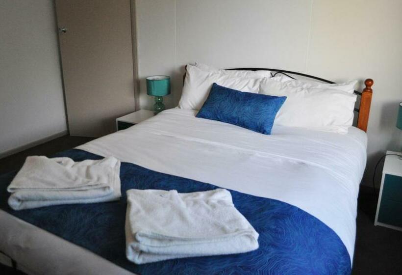 오두막, Island Breeze Motel