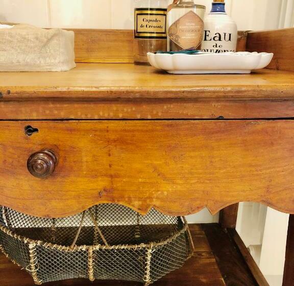 Номер Стандарт, Du Côté De L Ombrière