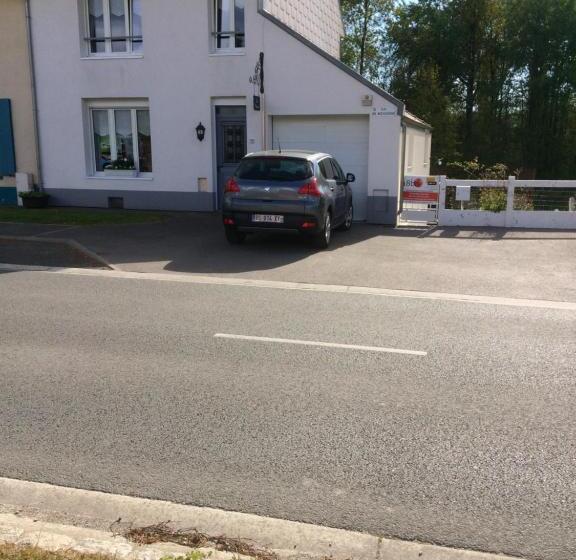 חדר משפחתי, La Mansarde