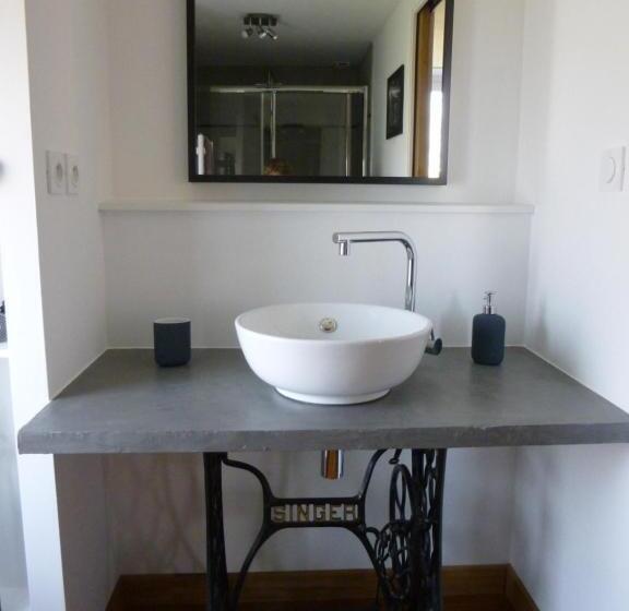 デラックスルーム, Monts Et Merveilles