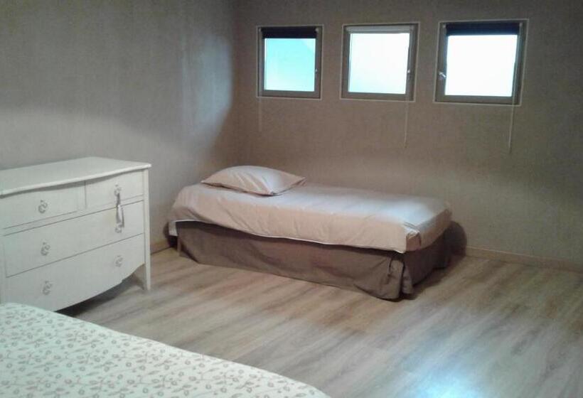 스탠다드 트리플 룸, Au Passage Des Grues