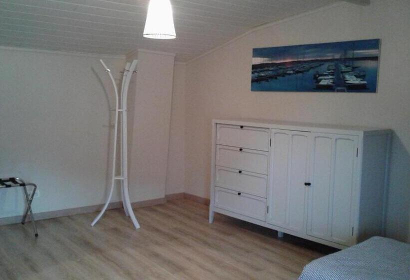 스탠다드 룸, Au Passage Des Grues