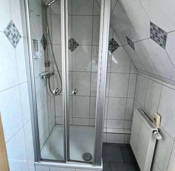 غرفة قياسية, Pension Kolibri