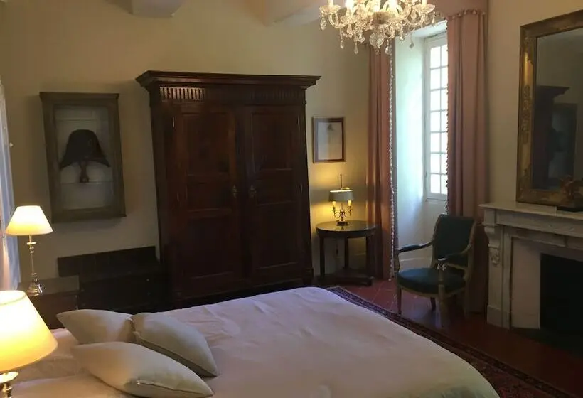 スイート, Domaine De Saint Charles