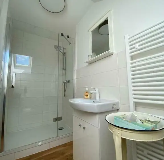 スイート, Landhof Liebsch, Mit Pool Und Sauna