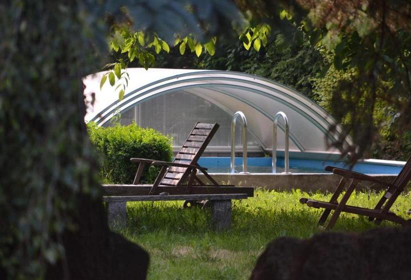 Standard Tent, Landhof Liebsch, Mit Pool Und Sauna