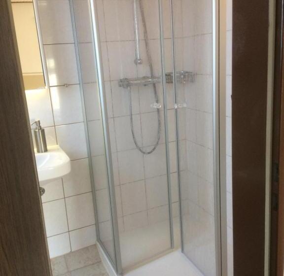 اتاق استاندارد با بالکن, Huus Störtebeker