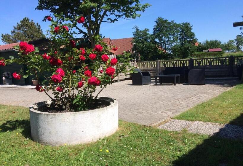 بانگلوی استاندارد, Huus Störtebeker