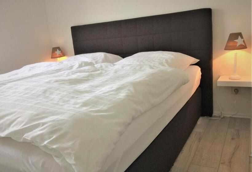 بانگلوی استاندارد, Huus Störtebeker