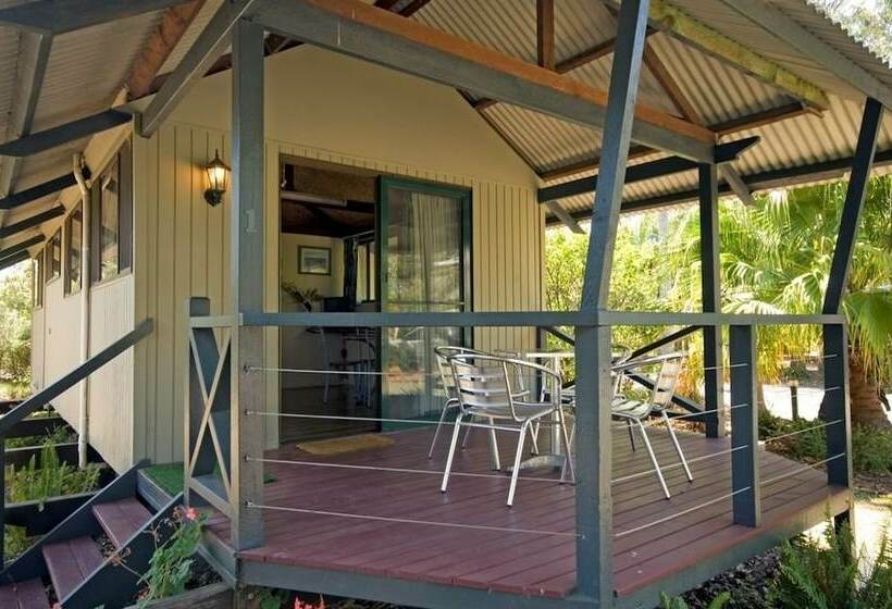 小室, Wooli River Lodges