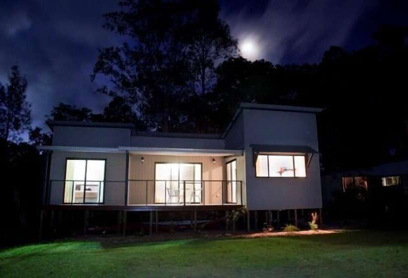 小室, Wooli River Lodges