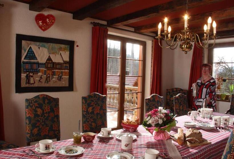 חדר סטנדרט לארבעה, Maison D Hôtes La Cerisaie