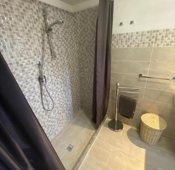 Семейный Номер, Olaspri