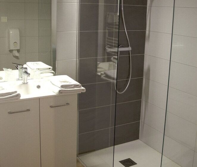 غرفة قياسية, Aux Rochers De L Ocean