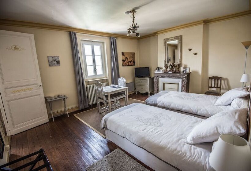 חדר קומפורט לשלושה, Les Tuileries De Chanteloup