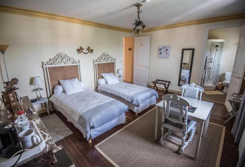 חדר קומפורט לשלושה, Les Tuileries De Chanteloup