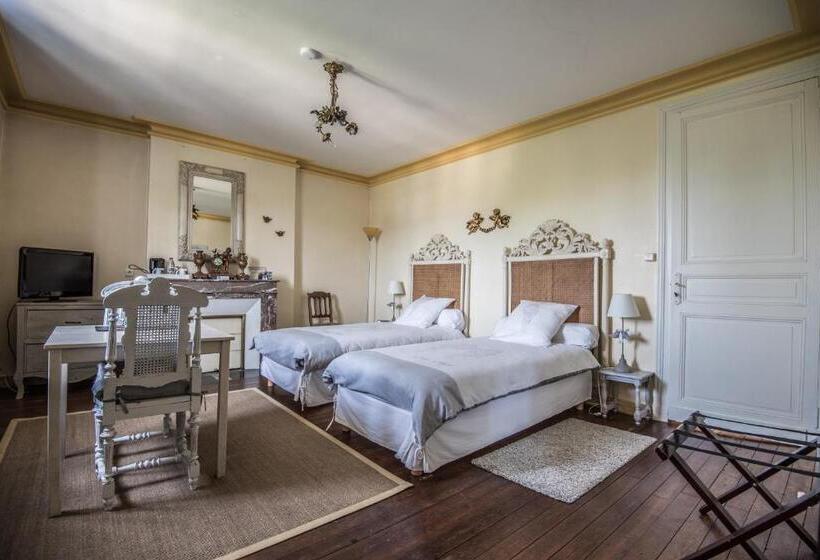 חדר קומפורט לשלושה, Les Tuileries De Chanteloup