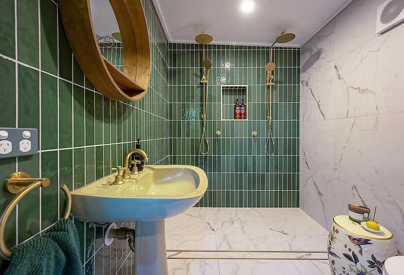 Дом 2 Спальни, Sanctuary In The Pocket