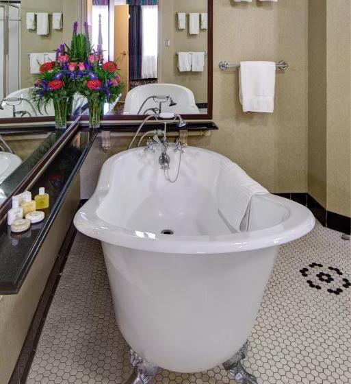 جناح رئاسى, Carnegie Hotel & Spa