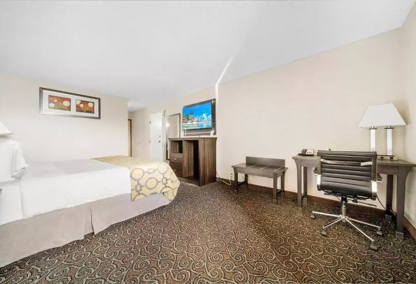 اتاق استاندارد با تخت بزرگ, Baymont By Wyndham Muncie Near Ball State University
