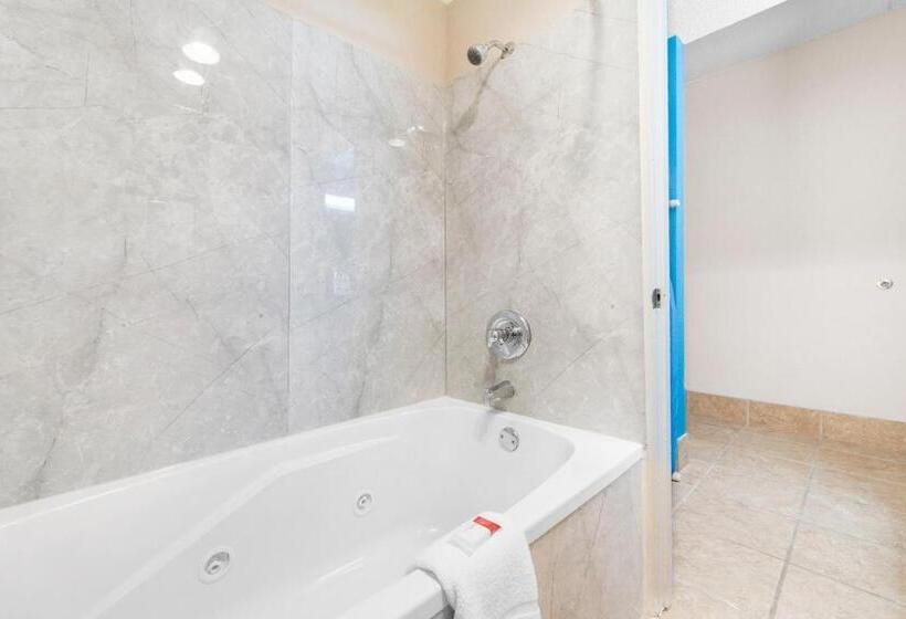 جناح سرير كينج, Baymont By Wyndham Muncie Near Ball State University