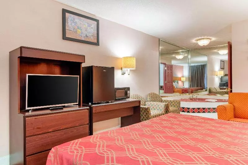 Standard-huone King-vuode, Econo Lodge