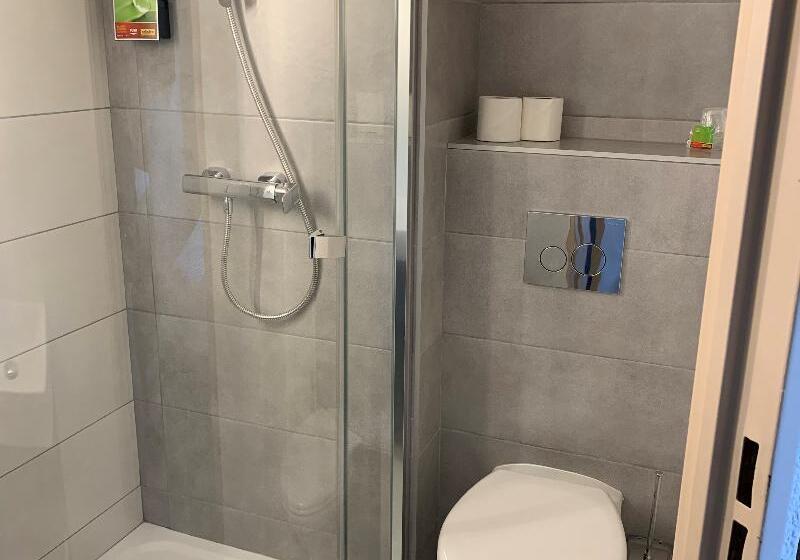 חדר סטנדרט, Initial By Balladins Tours Sud