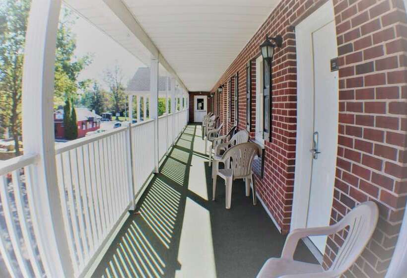 غرفة قياسية سرير مزدوج, Inn At Cemetery Hill