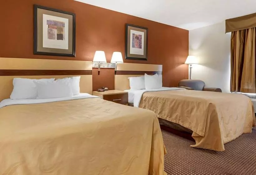 2ダブルベッドのスタンダードルーム, Quality Inn & Suites South Obetz