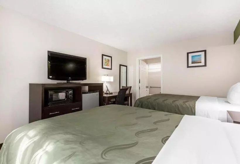 ２ダブルベッドのスタンダードルーム, Quality Inn Lancaster