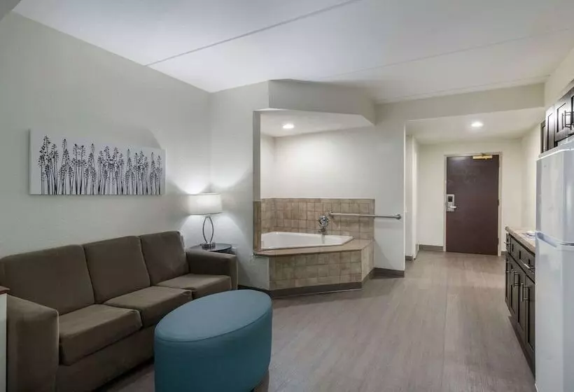 スイート, Sleep Inn & Suites Chesapeake   Portsmouth