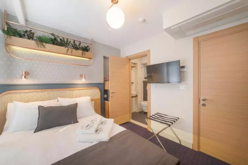 スイート, Super 8 By Wyndham Monmouth Il